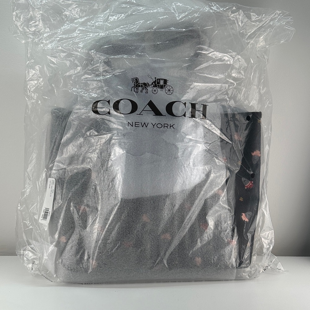 Coach C0547 Sharky Print Black